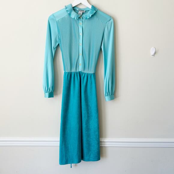 Vintage 1970s Sunshine Alley Midi Dress Size 10 Button Pintuck USA Made Velour - Picture 2 of 9